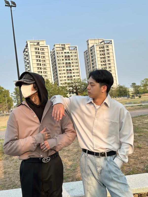 澎澎袖口落肩襯衫 
