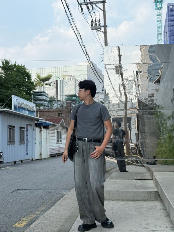 建構式 立體剪裁 顯壯短袖 