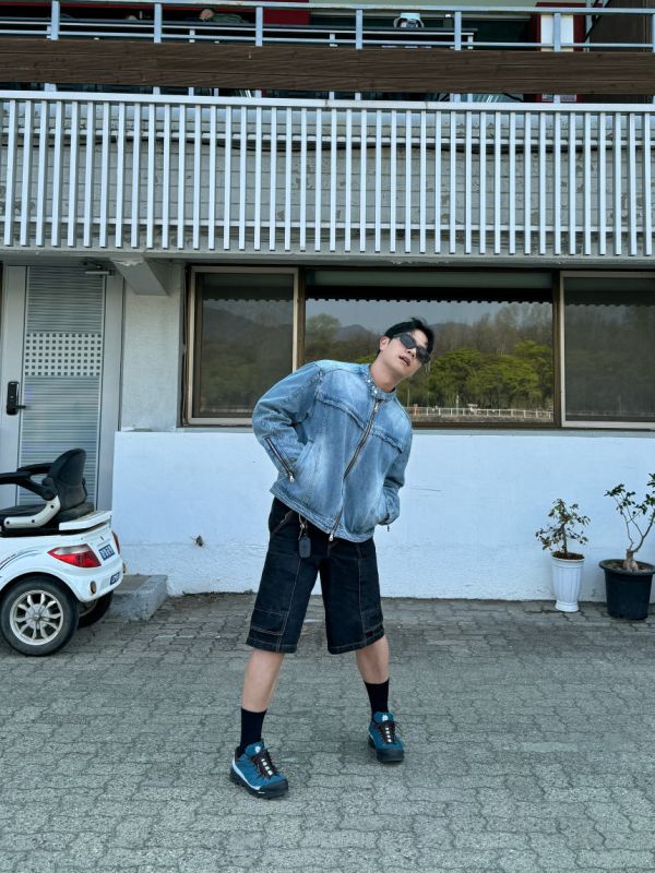 Rave Roa 圓領牛仔外套 