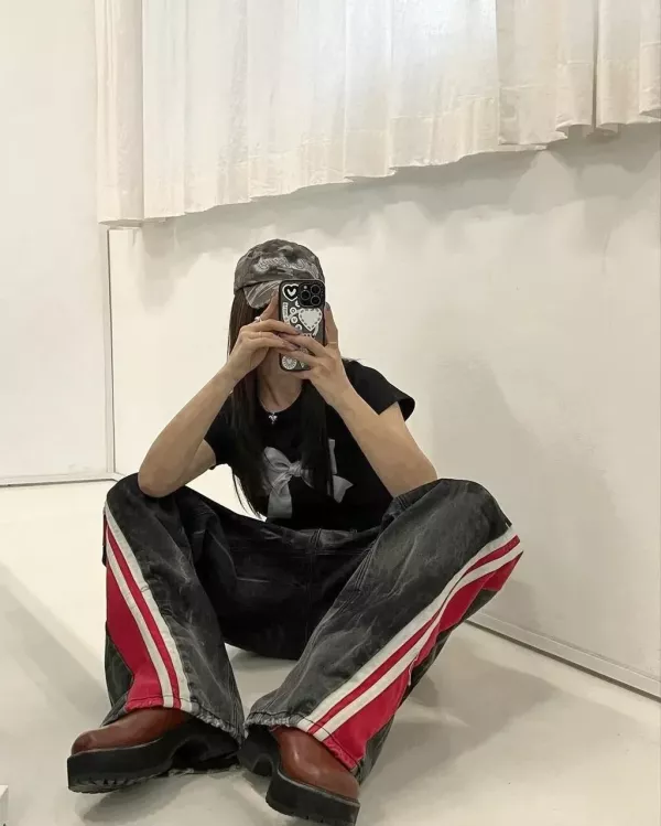 韓國 IDOL同款 跳色 前伸 側條紋 裂紋 刷色 牛仔褲 
