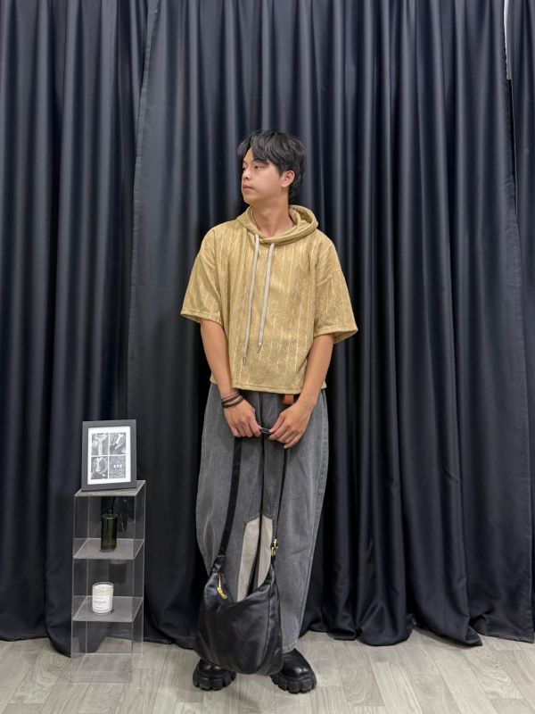 鏤空格紋 輕感寬短 短袖帽T 