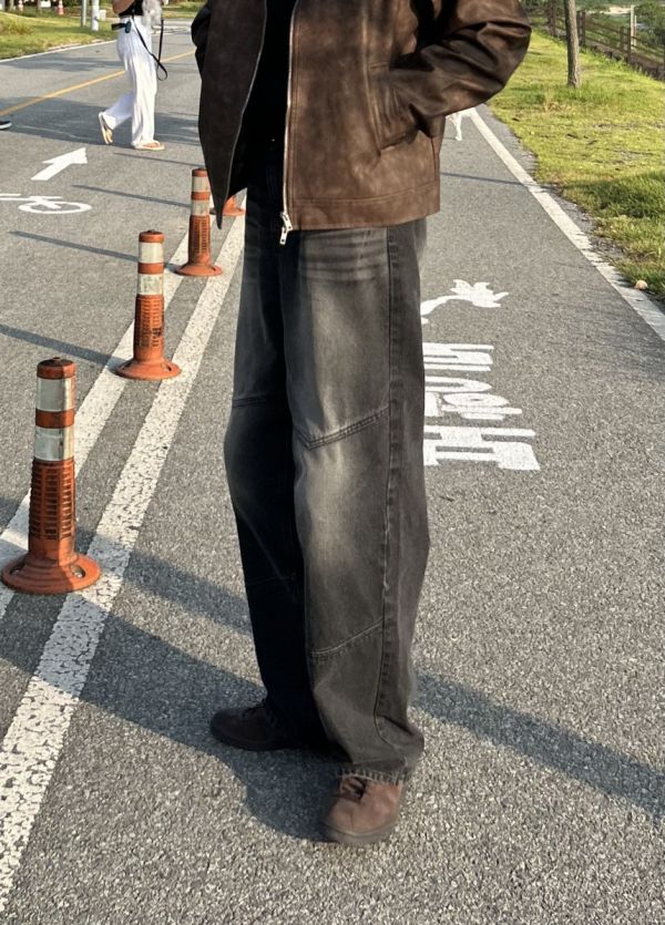 水洗勾線拼接直筒牛仔褲 
