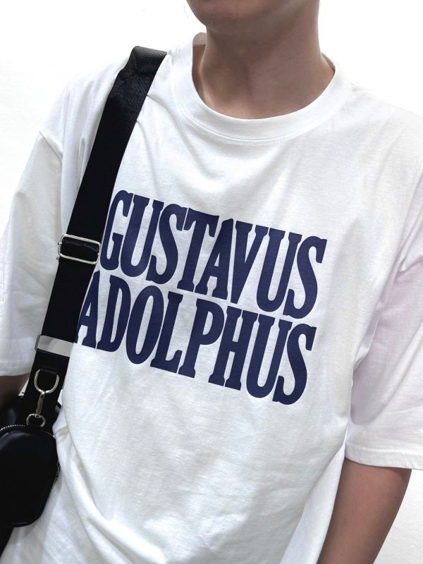 gustavus adolphus 短袖 