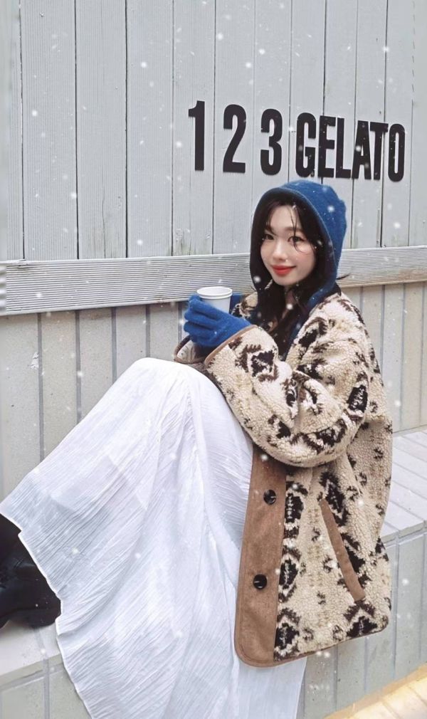 費爾島羊羔毛鋪棉雙面大衣 費爾島羊羔毛鋪棉雙面大衣