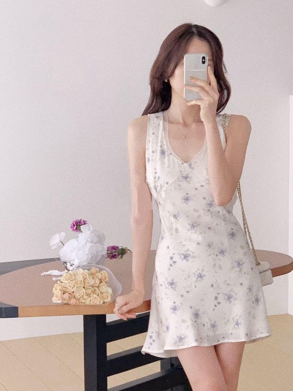 春天的水墨花綁帶洋裝（2 colors） 春天的水墨花綁帶洋裝