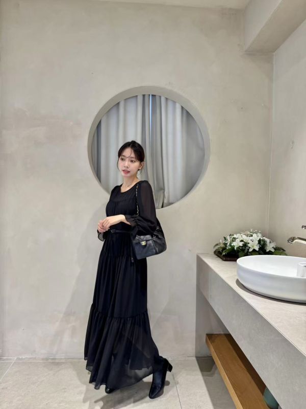 飄逸層影雪紡長洋裝(附腰帶)（3 colors） 飄逸層影雪紡長洋裝