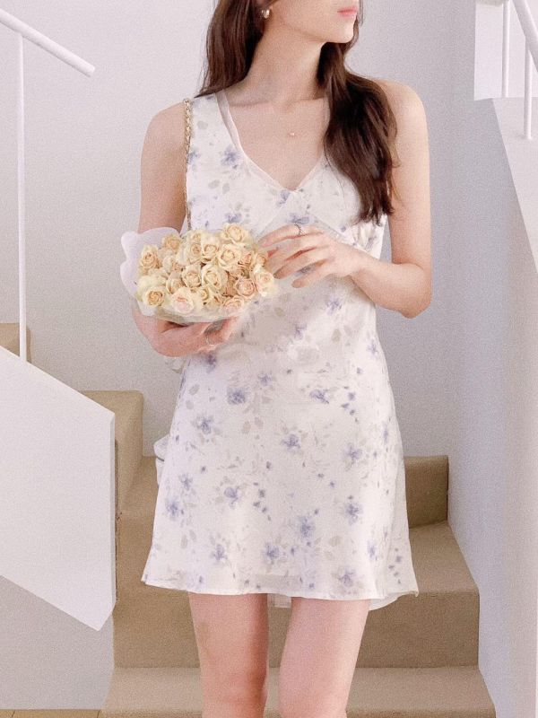 春天的水墨花綁帶洋裝（2 colors） 春天的水墨花綁帶洋裝