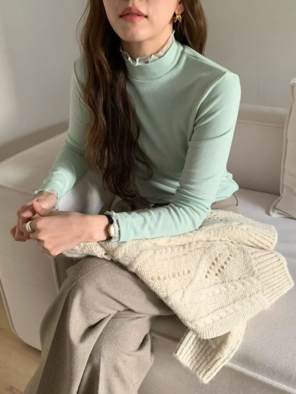 人手一件優雅羊毛蕾絲內搭（7 colors） 優雅羊毛蕾絲內搭