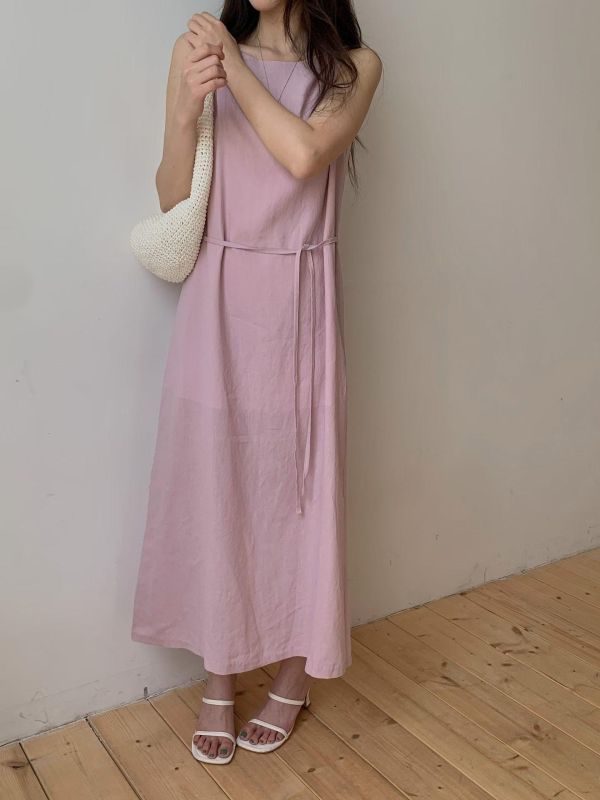 天然麻料扭結肩帶設計洋裝（3 colors） 天然麻料扭結肩帶設計洋裝