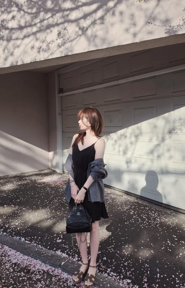 微光澤波紋氣質短洋裝(3 colors) 微光澤波紋氣質短洋裝