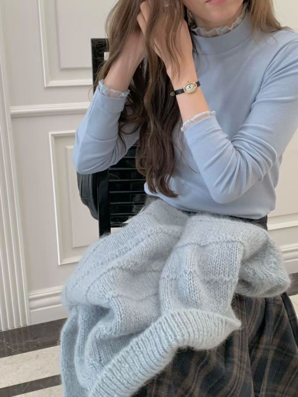 人手一件優雅羊毛蕾絲內搭（7 colors） 優雅羊毛蕾絲內搭