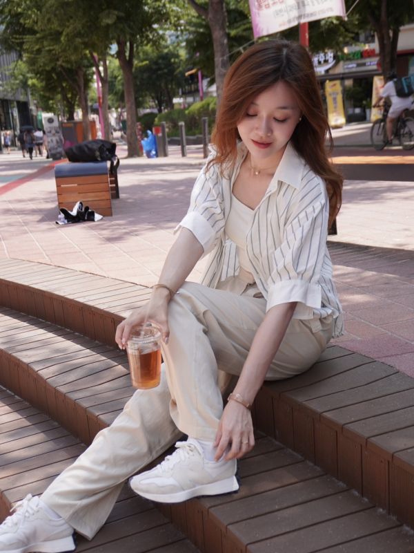 條紋落肩兩穿襯衫（2 colors） 條紋落肩兩穿襯衫,韓國代購,韓國服裝,韓貨,襯衫