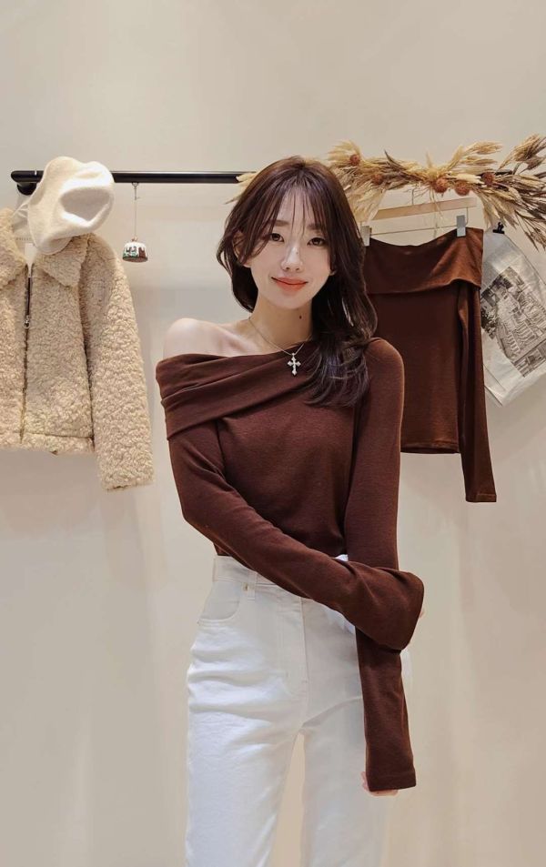 多穿法露肩天絲羊毛超彈力T (5 colors) 多穿法露肩天絲羊毛超彈力T