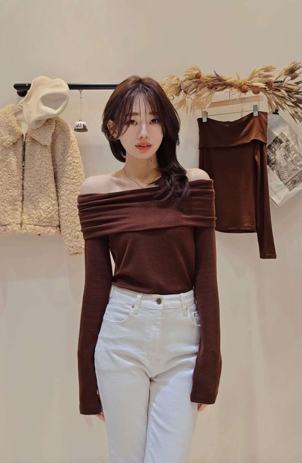 多穿法露肩天絲羊毛超彈力T (5 colors) 多穿法露肩天絲羊毛超彈力T