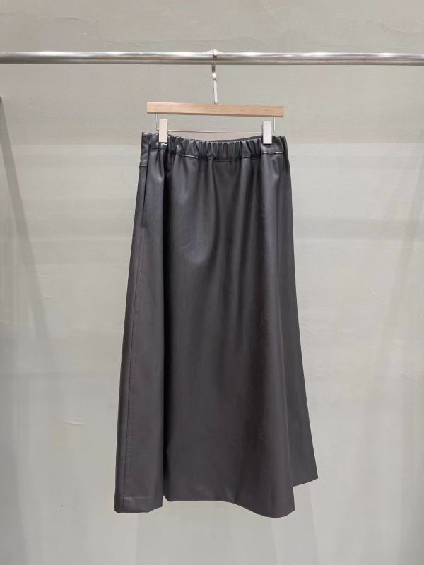 高級光澤感皮革長裙(2 colors) 高級光澤感皮革長裙