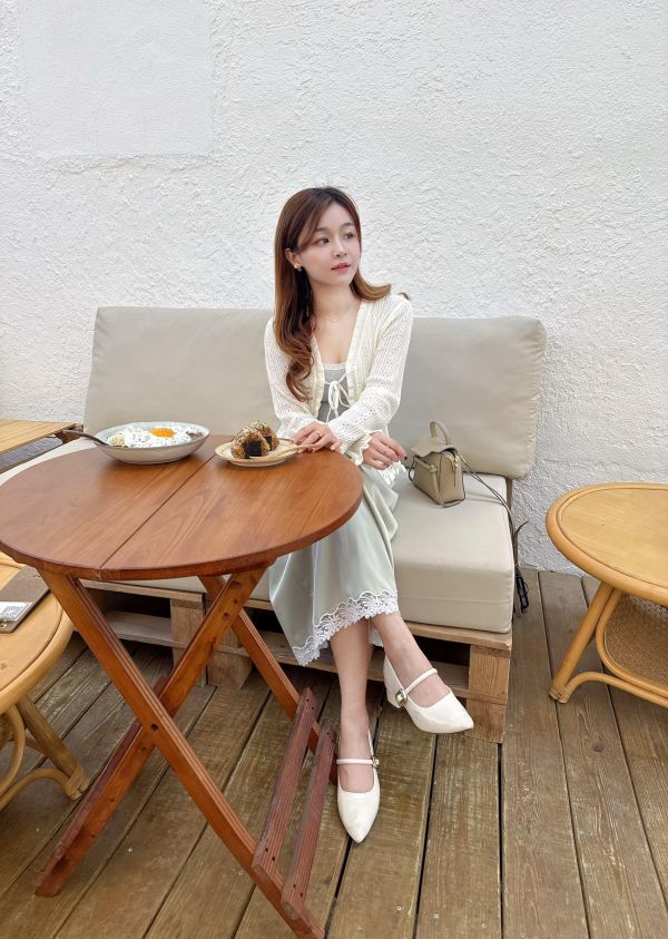 初春綁帶鏤空罩衫 (3 colors) 初春綁帶鏤空罩衫