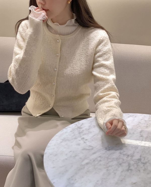 微光細摺浪邊打底上衣 （2 colors） 微光細摺浪邊打底上衣