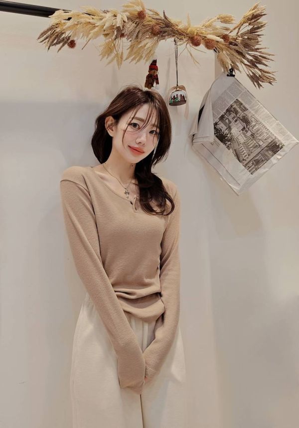 升級版！簡約舒適感磨毛打底T (4 colors) 升級版簡約舒適感磨毛打底T