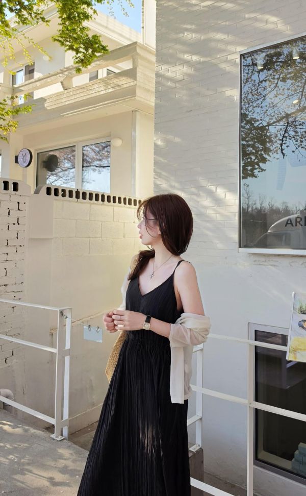 微光澤波紋氣質女神洋裝(3 colors) 微光澤波紋氣質女神洋裝