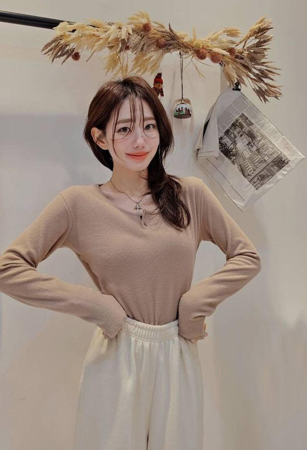 升級版！簡約舒適感磨毛打底T (4 colors) 升級版簡約舒適感磨毛打底T