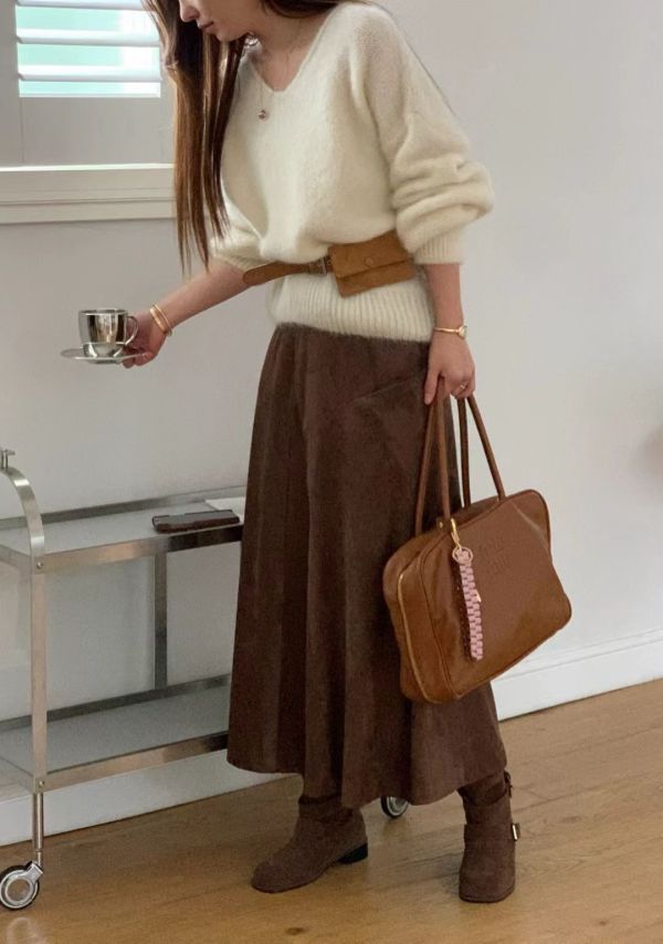 超絕設計感麂皮口袋半身裙(2 colors) 超絕設計感麂皮口袋半身裙