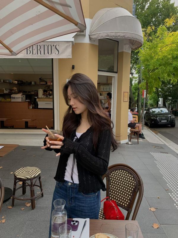 初春綁帶鏤空罩衫 (3 colors) 初春綁帶鏤空罩衫