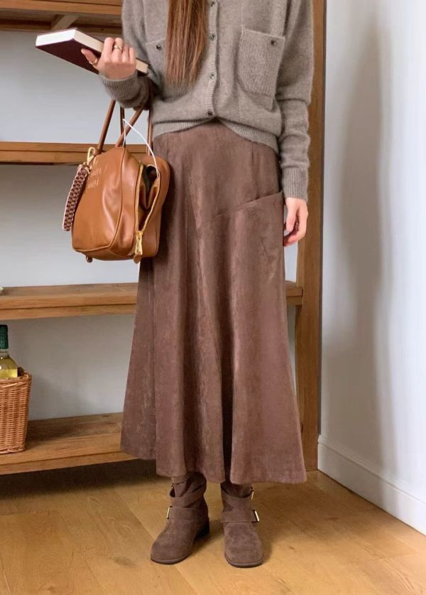 超絕設計感麂皮口袋半身裙(2 colors) 超絕設計感麂皮口袋半身裙