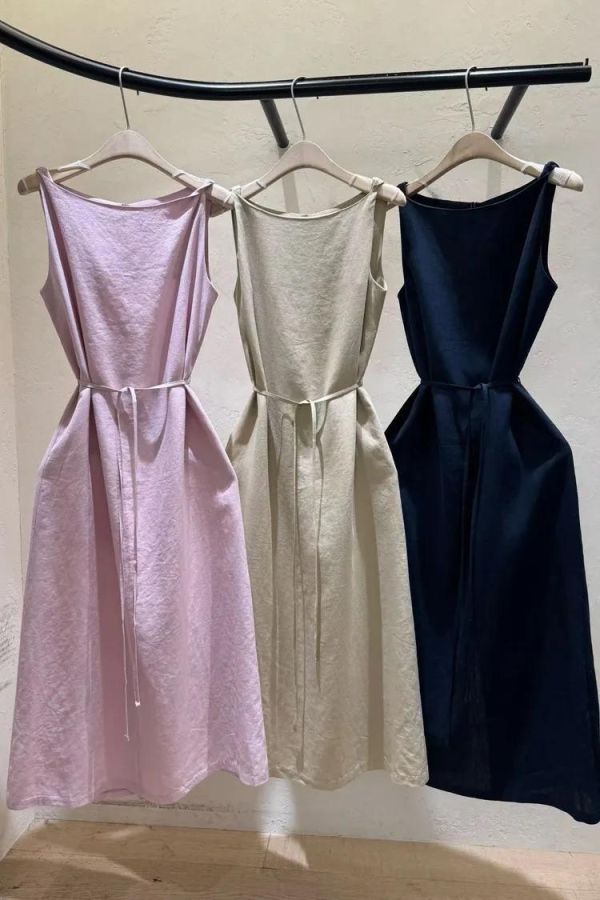 天然麻料扭結肩帶設計洋裝（3 colors） 天然麻料扭結肩帶設計洋裝