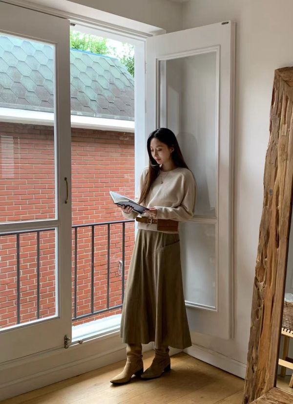 超絕設計感麂皮口袋半身裙(2 colors) 超絕設計感麂皮口袋半身裙