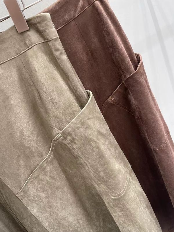 超絕設計感麂皮口袋半身裙(2 colors) 超絕設計感麂皮口袋半身裙