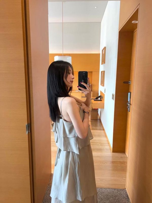 高級霧面天絲荷葉仙女洋裝(4 colors) 高級霧面天絲荷葉仙女洋裝