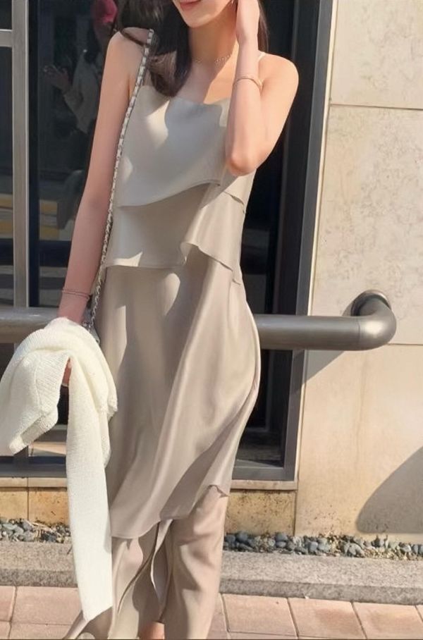 高級霧面天絲荷葉仙女洋裝(4 colors) 高級霧面天絲荷葉仙女洋裝