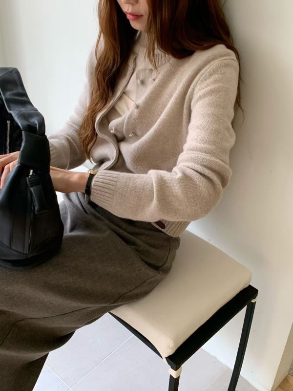 設計感雙排扣美麗諾羊毛開衫 (6 colors) 設計感雙排扣美麗諾羊毛開衫
