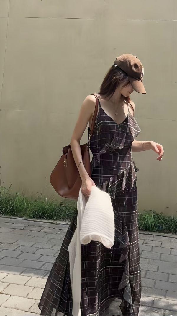 戀夏微光．荷葉格紋洋裝 (3 colors) 戀夏微光荷葉格紋洋裝