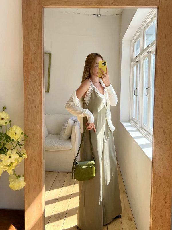 法式白蕾絲氣質連身褲(2 colors) 法式白蕾絲氣質連身褲