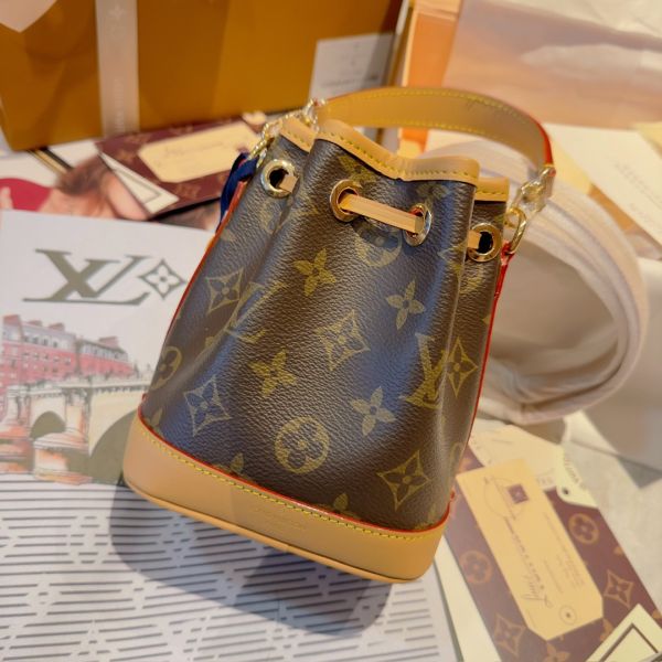 CHANEL / Dior 美妝專櫃 / LV vip周邊 