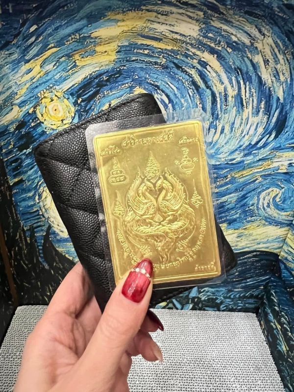 蝴蝶王 古巴吉士納 紫嫣蝴蝶 經文開口法戒 / 阿贊K 希瓦里 強招財人緣符管/泰國皇室認可古巴康范大師 金花咬錢/加強版九尾符管手串/泰國龍婆本 獨家版手工漸層幸運繩+幸運珠 / 金蒼蠅/明星御用 阿贊歐査 百萬富翁經文/龍婆本廟 暖子獨家黃金轉運/象神手鍊 / 黃金許願符 