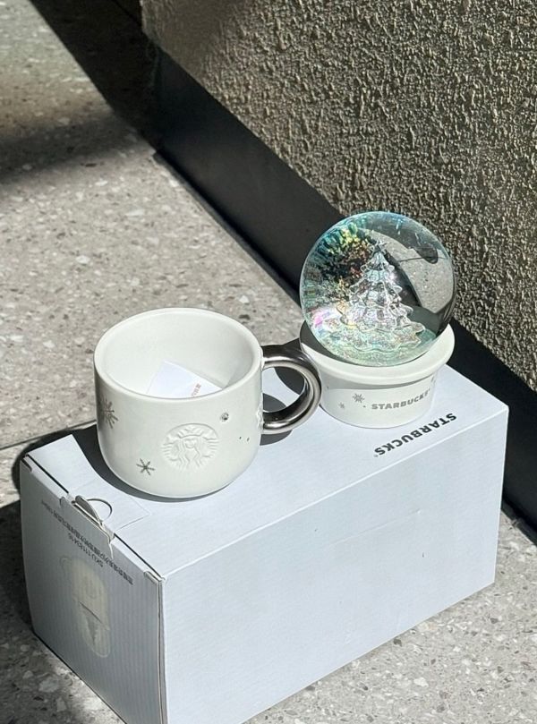 上海星巴克 最新冬季雪花系列 