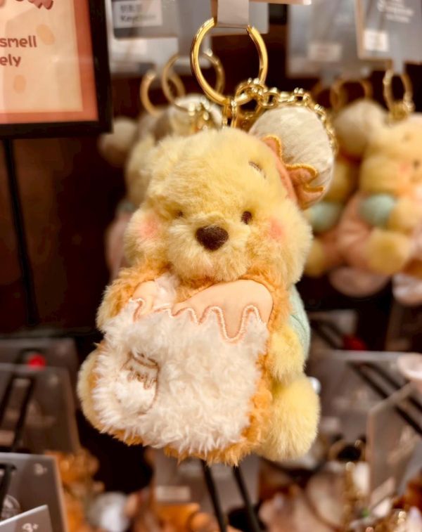 全球迪士尼上海迪士尼 春日野餐維尼 / 維尼與小雞系列/粉色蜜蜂維尼/抹茶/雪白維尼/楓葉維尼/櫻花維尼 