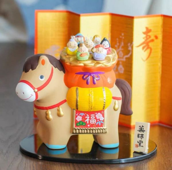 日本馬年 招財招貴人保平安健康周邊 / 發財金箔蘋果 / 有日本寺廟過火 / 多款日本開運好物 