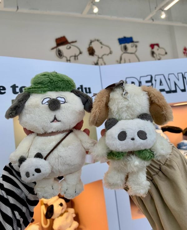 四川成都 / 重慶限定 拿扇子歐拉夫 / 開法拉利歐拉夫 / 抱兔子和好朋友吊飾 / 磁吸吊飾 