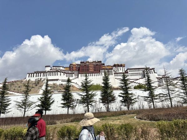 離天空最近的城市 西藏 財神扎基拉姆寺 / 拉薩 布達拉宮 人氣聖物 (僅此一團) 