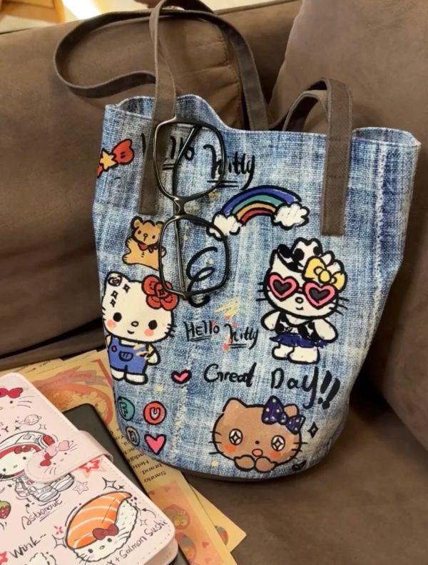 日本限定 7-11 Kitty吊飾 