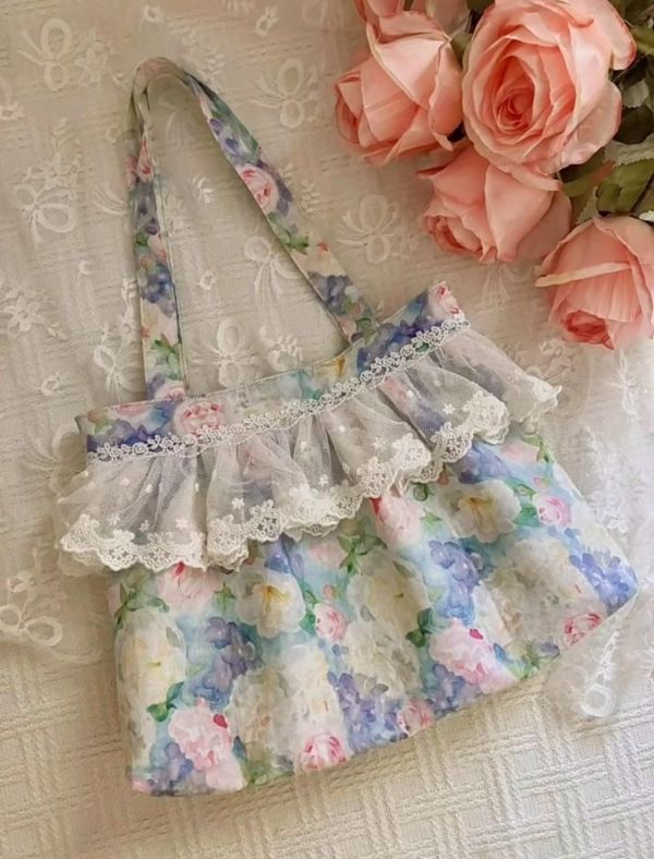 暖子獨家 手工暖娃娃吊飾/胸針 / 每月更新 