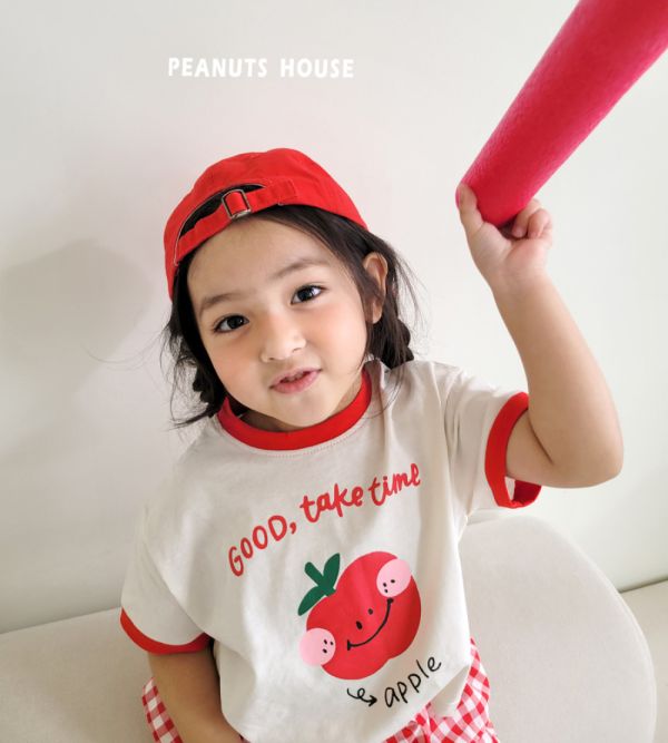 PEANUTS 蘋果上衣 