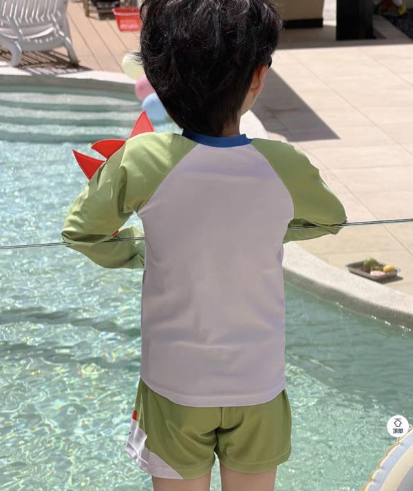 兩件式長袖速乾泳衣（含泳帽） 