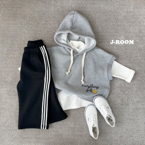 J-ROOM 字母刺繡連帽背心 