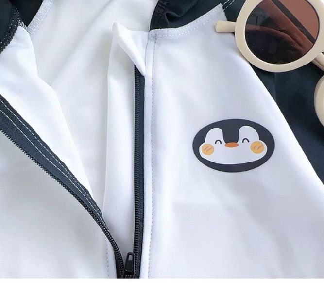 企鵝連帽連身泳衣 