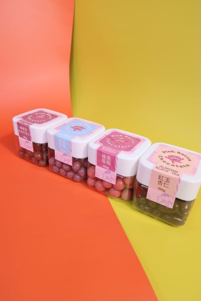 榛果莓莓巧克力球 