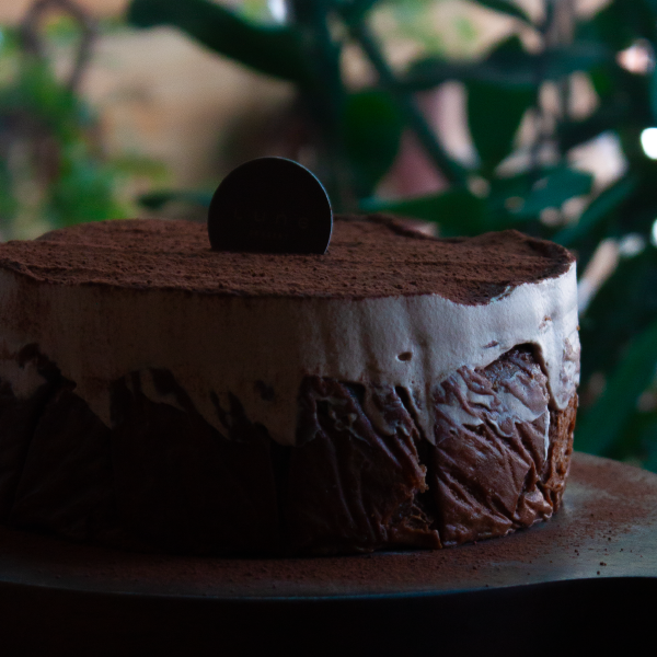 米歇爾生巧克力半熟巴斯克 三重甜點、生日蛋糕、三重生日蛋糕、台北蛋糕、台北甜點、巴斯克、水果蛋糕、草莓蛋糕、芒果蛋糕、葡萄蛋糕、網美蛋糕、巧克力蛋糕,巧克力、蛋糕